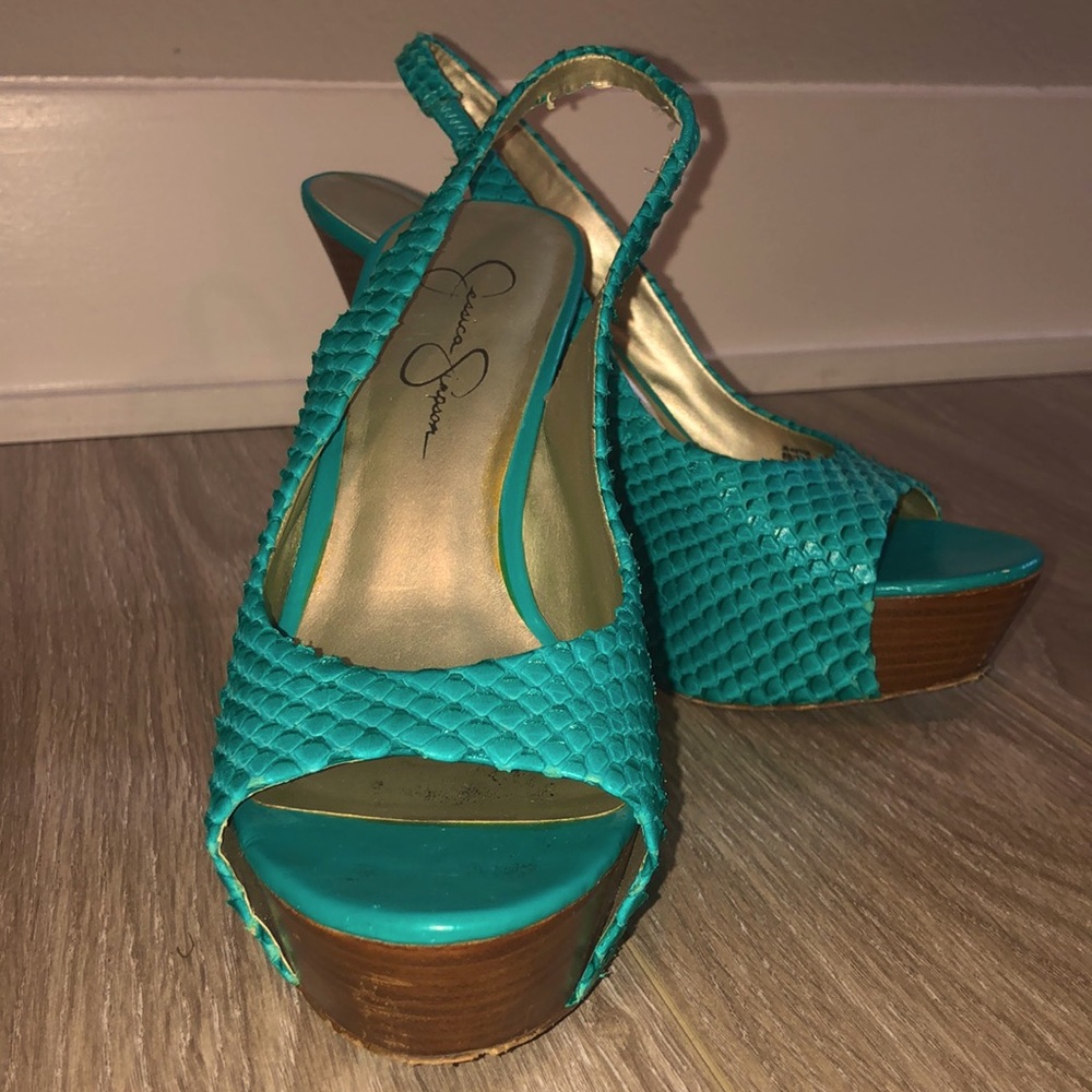 Jessica Simpson Astor heels